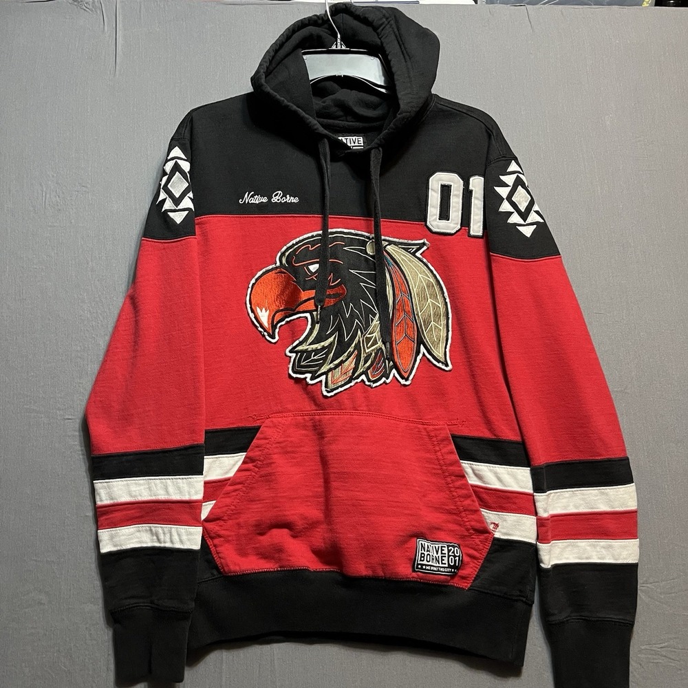 Native Borne Hoodie Mens Small Black Red Embroidered Pullover 01 Quilted Hoodie